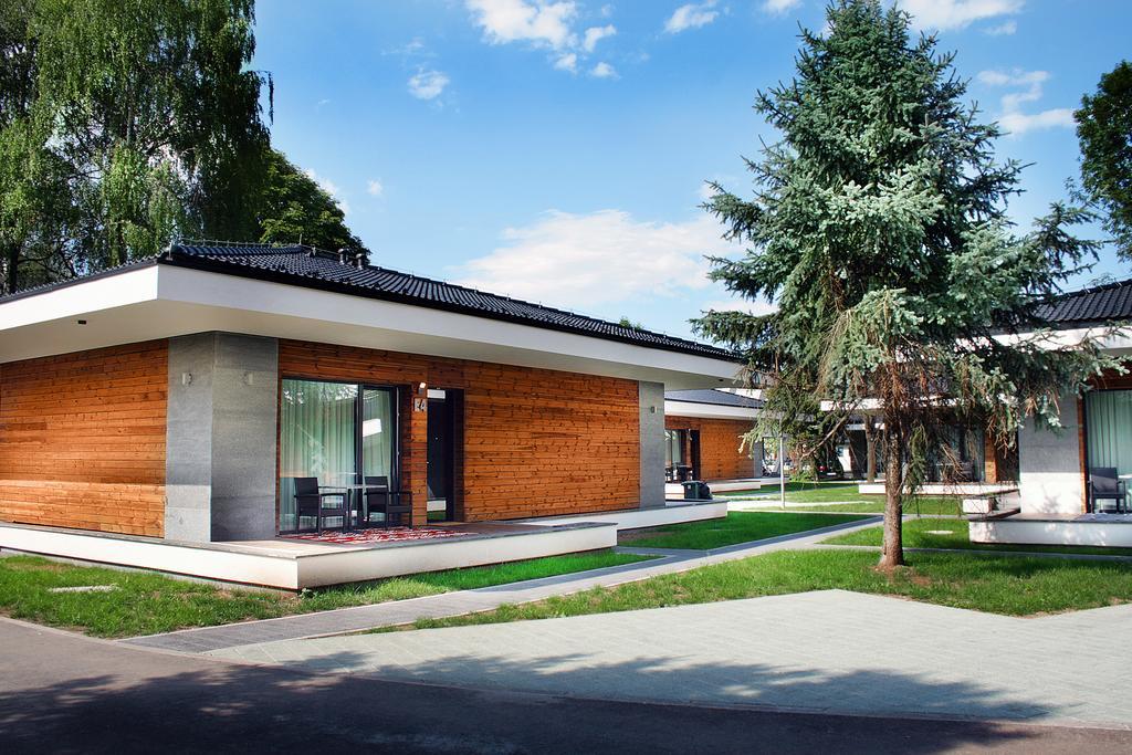 Villas And Apartments Oaza Іліджа Екстер'єр фото