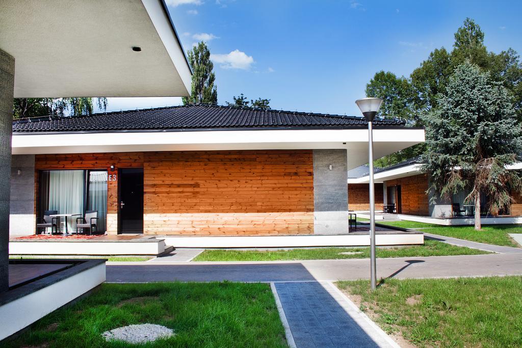 Villas And Apartments Oaza Іліджа Екстер'єр фото