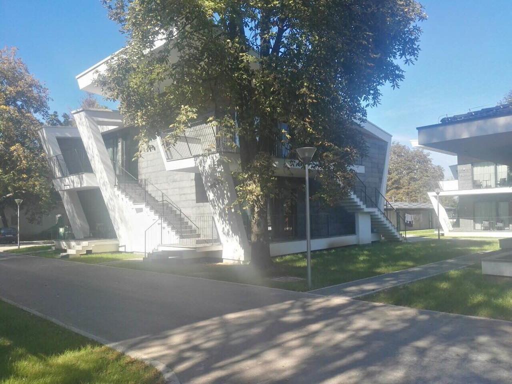 Villas And Apartments Oaza Іліджа Екстер'єр фото