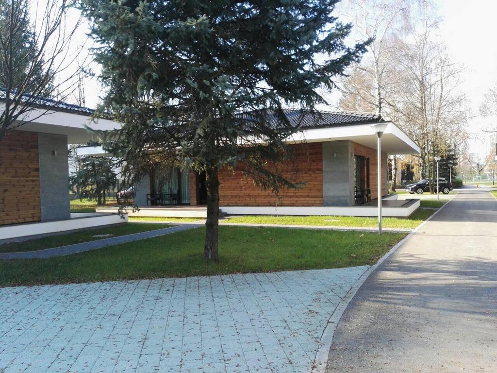 Villas And Apartments Oaza Іліджа Екстер'єр фото